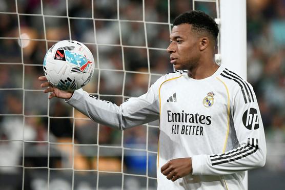 Kylian Mbappé lors du match du championnat espagnol de football entre le Real Madrid et le Betis Séville au stade de la Cartuja, le 24 avril 2026. CRISTINA QUICLER / AFP