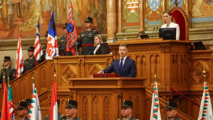 En Hongrie, le nouveau Premier ministre Peter Magyar lance la chasse aux fidèles d’Orba