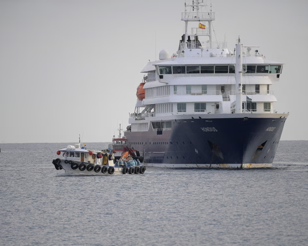 Evacuated US and French MV Hondius passengers test positive for hantavirus