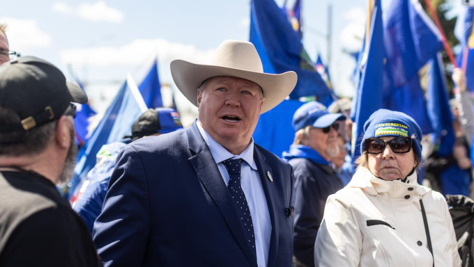 L'avocat Jeffrey Rath est une des figures du mouvement indépendantiste en Alberta.  Photo : La Presse canadienne / Jason Franson