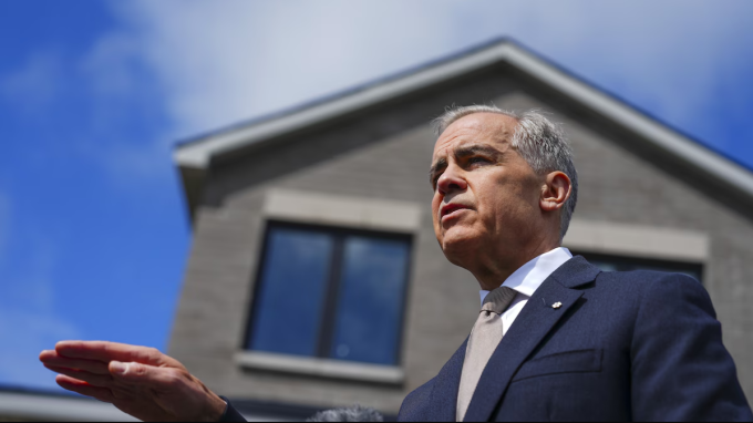 Mark Carney a dit parler par expérience, en lançant ses avertissements aux Albertains quant à la possibilité de leur séparation du Canada.  Photo : La Presse canadienne / Sean Kilpatrick