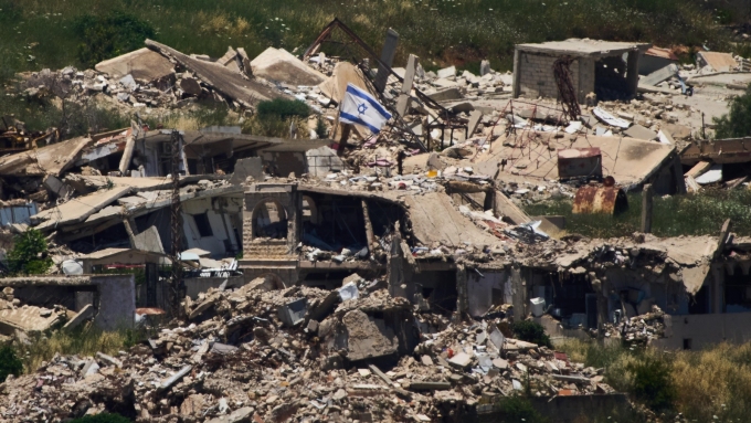 Israël poursuit ses frappes au Liban malgré l’annonce d’un cessez-le-feu
