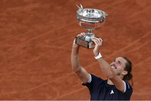 Tennis: à Roland-Garros, trois semaines qui ont ébranlé toutes les certitudes