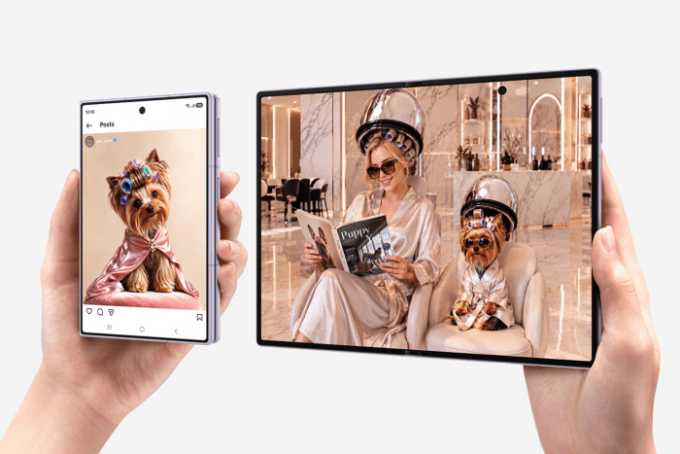 Samsung made the Fold8’s interior OLED panel thinner and flatter than the one found in previous foldables. SAMSUNG