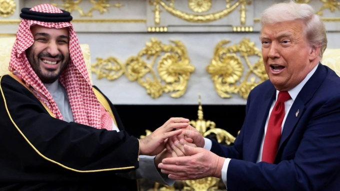 Le président américain, Donald Trump, et le prince héritier saoudien, Mohammed ben Salmane, lors d'une réunion dans le bureau ovale en novembre 2025. (Photo d'archives)  Photo : Reuters / Evelyn Hockstein