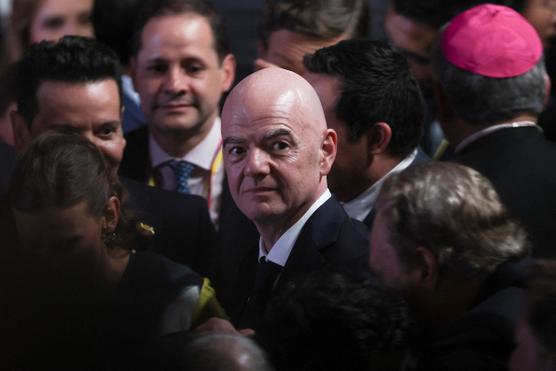 Gianni Infantino, lors de la cérémonie d’investiture du président colombien, Abelardo de la Espriella, à Cali (Colombie), le 7 août 2026. LUISA GONZALEZ/REUTERS