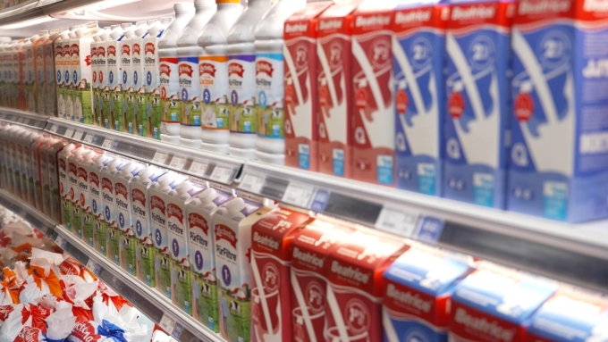 Très peu de lait américain se retrouve sur les tablettes canadiennes. (Photo d'archives)  Photo : Radio-Canada
