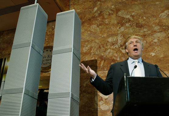 La proposition de Donald Trump pour la reconstruction des les tours jumelles du World Trade Center, à New York, le 18 mai 2005. JEFF CHRISTENSEN/REUTERS