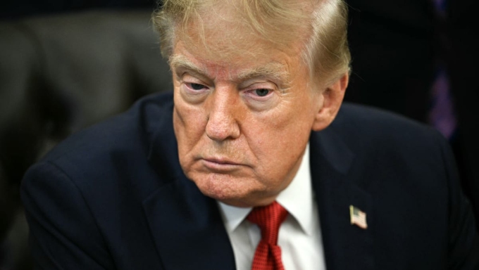 Le président américain Donald Trump s'exprime sur les soins de santé dans le Bureau ovale de la Maison Blanche, à Washington, le 18 septembre 2026.  / Photo AFP - JIM WATSON