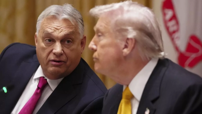 Viktor Orban et Donald Trump lors d'une rencontre à la Maison-Blanche en novembre 2025. (Photo Tierney L. Cross/Nyt-Redux-REA)