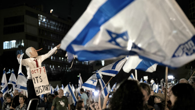 À Tel-Aviv, des milliers de personnes contre Nétanyahou à trois jours des élections