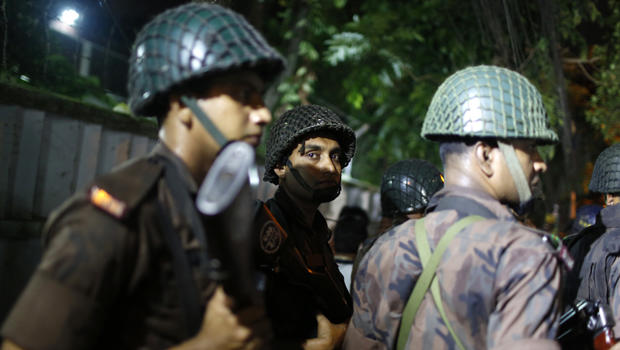 Gunmen attack restaurant in Bangladesh's diplomatic quarter