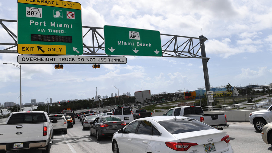 FILE PHOTO: Traffic jam is seen in Miami, Florida, the United States. © Yin Bogu / Global Look Press