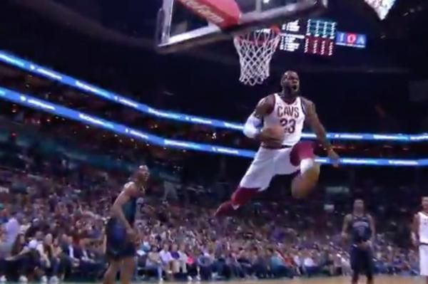 LeBron James stops midair on monster dunk attempt