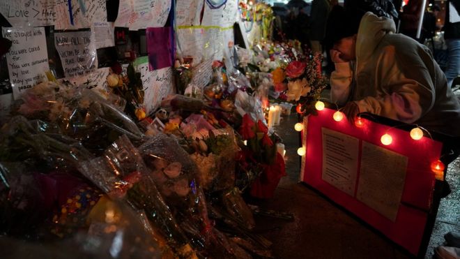 REUTERS / Mourners pay their respects to the Toronto van attack victims