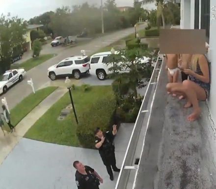 A ‘deranged’ woman trapped her 2 toddlers on a ledge. Watch the police rescue.