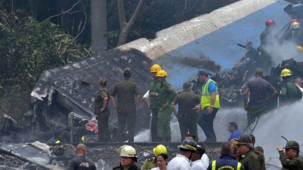 AFP Image caption The plane crashed in a field near Havana international airport