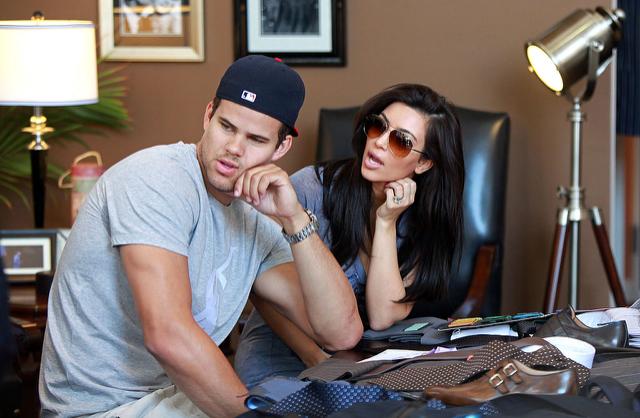 Kim Kardashian and Kris Humphries shop for their wedding at a Beverly Hills boutique on June 15, 2011, in Los Angeles. (Photo: Jean Baptiste Lacroix/WireImage)