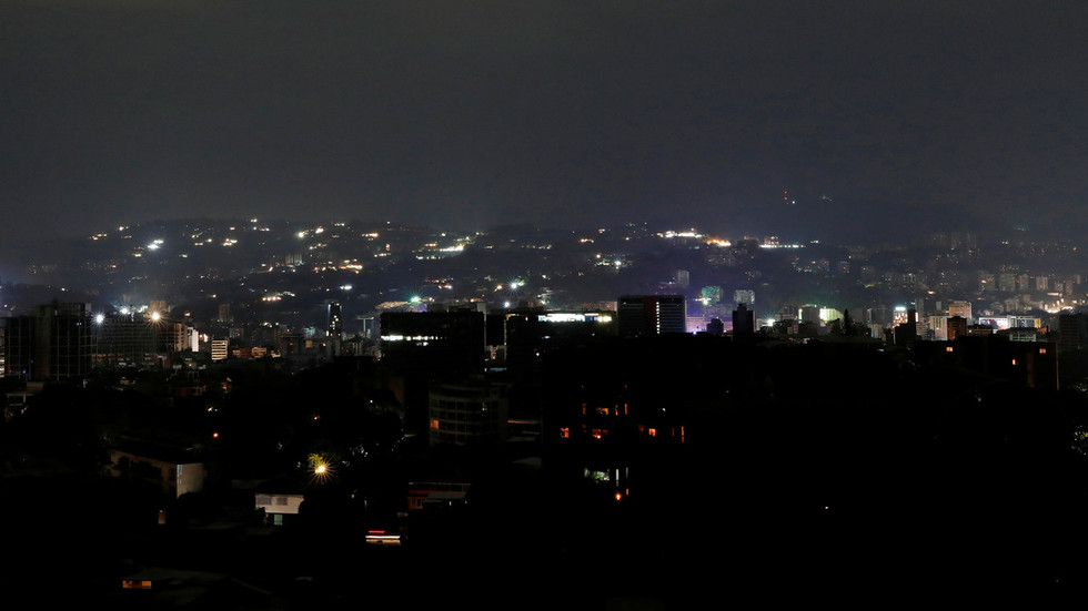 A view of Caracas during blackout. ©  Reuters / Carlos Jasso