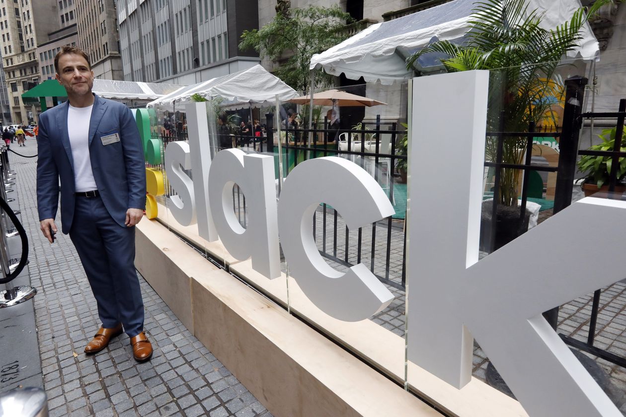 Slack CEO Stewart Butterfield outside the New York Stock Exchange on Thursday, before his company's IPO. PHOTO: RICHARD DREW/ASSOCIATED PRESS