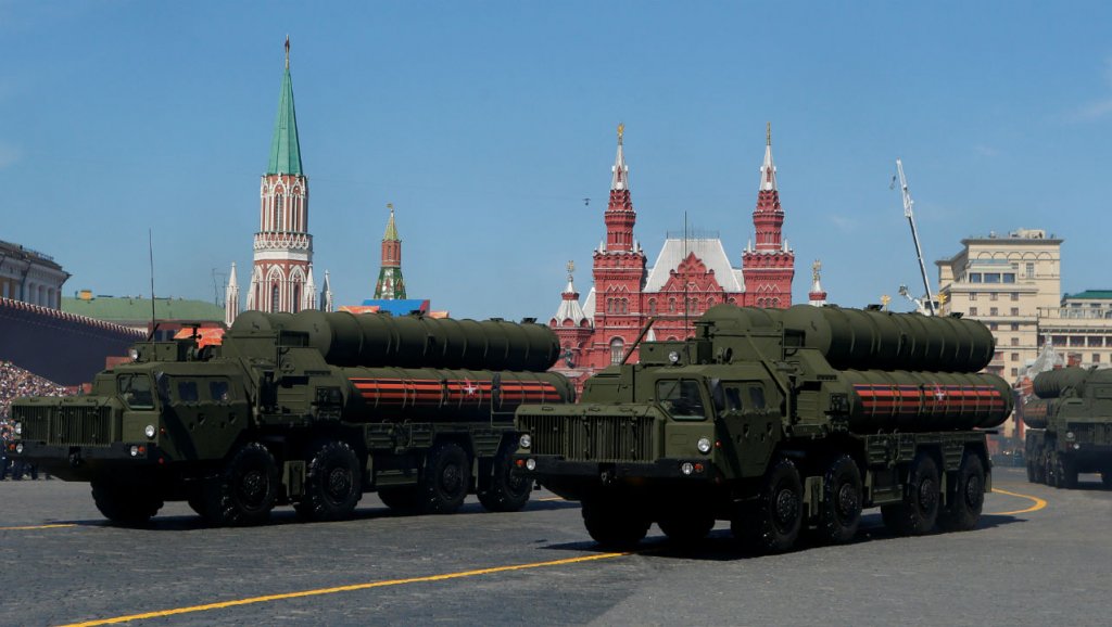 Sergei Karpukhin, Reuters | Turkey would be the first NATO country and the second in the world to purchase the Russian S-400 air defence system.