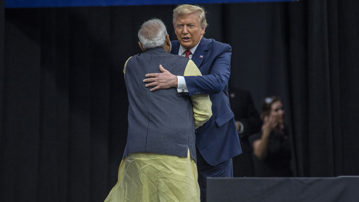 FILE PHOTO: Indian Prime Minster Narendra Modi and US President Donald Trump, NRG Stadium, September 22, 2019, Houston, Texas © Getty Images / Sergio Flores