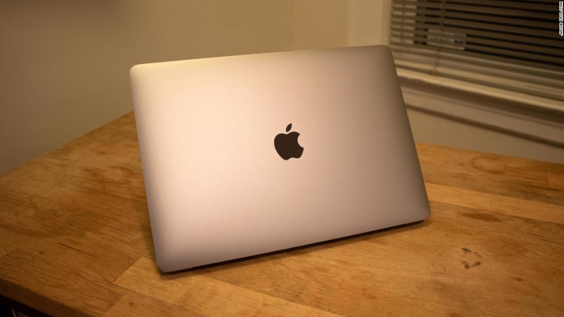 Apple's MacBook Air makes a good first impression with strong performance and punchy keys