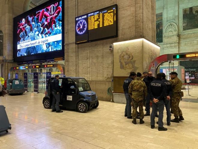 REUTERS / Military and police in Milan prepare to lock down the city