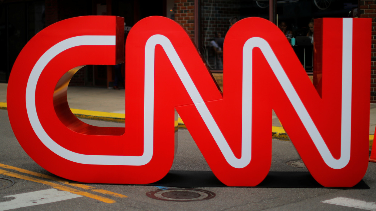 CNN logo stands outside the venue of the second Democratic 2020 US presidential candidates debate, in the Fox Theater in Detroit ©  REUTERS/Brian Snyder