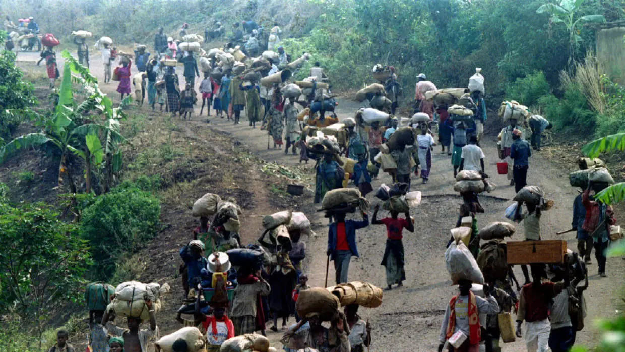 Thousands of Rwandan refugees trying to flee their country, August 22, 1994 (archives). © Patrick de Noirmont, REUTERS