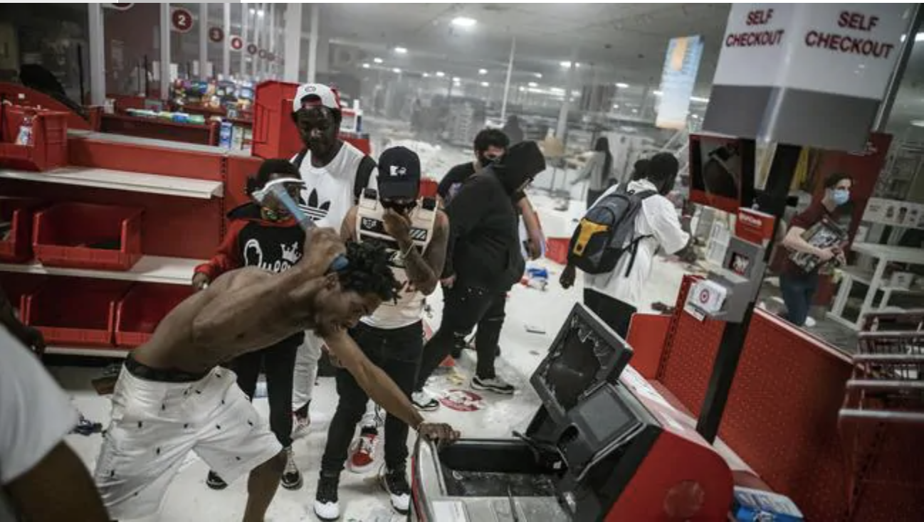 Rioters looted a Target store in Minneapolis. Picture: Richard Tsong-Taatarii/Star Tribune via APSource:AP