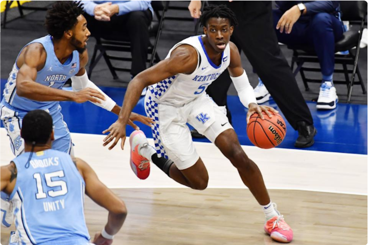 Kentucky guard Terrence Clarke (5) drives to the basket against North Carolina during a game on Dec. 19, 2020. Clarke died in a car accident on Thursday night. (Ken Blaze-USA TODAY Sports)