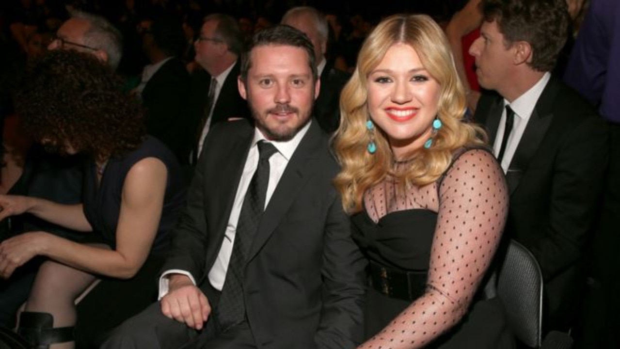 Kelly Clarkson to pay ex $158K a month