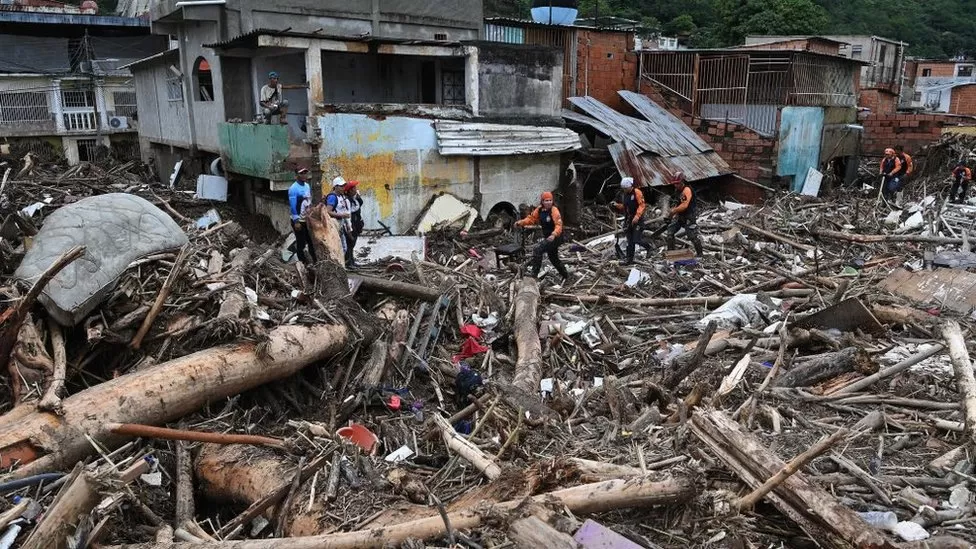 Deadly landslides sweep away homes in Venezuela