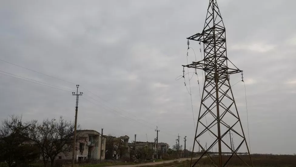 REUTERS / A damaged pylon in Kherson, Ukraine (file picture from 9 November)
