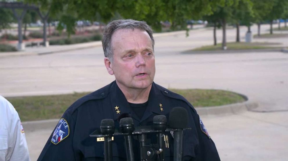 9 killed in shooting at outdoor outlet mall in Texas; shooter 'neutralized'