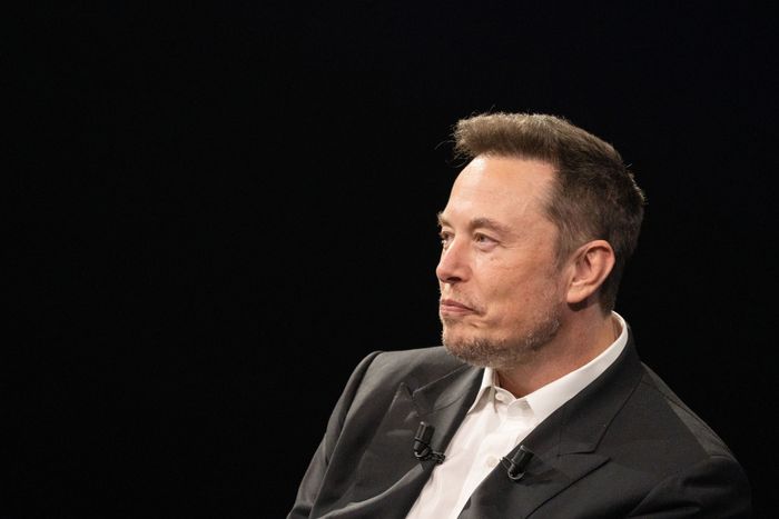 ◆ WSJ NEWS EXCLUSIVE:  Elon Musk Borrowed $1 Billion From SpaceX in Same Month of Twitter Acquisition