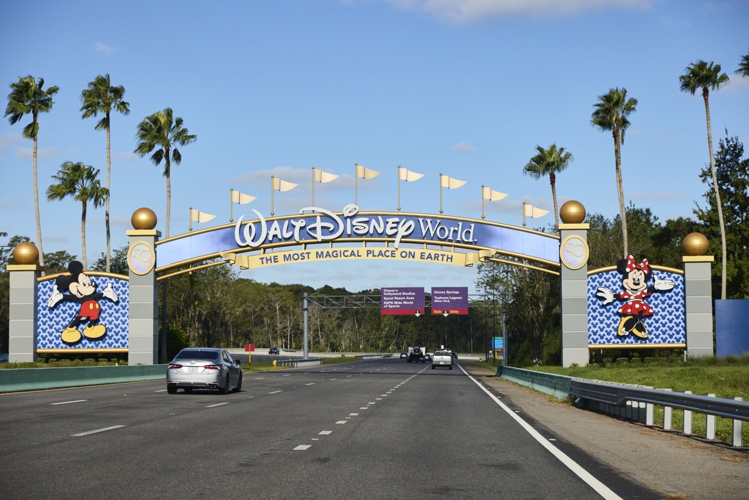 At $40,000, Disney World Vacations Drain Wallets of Die-Hards