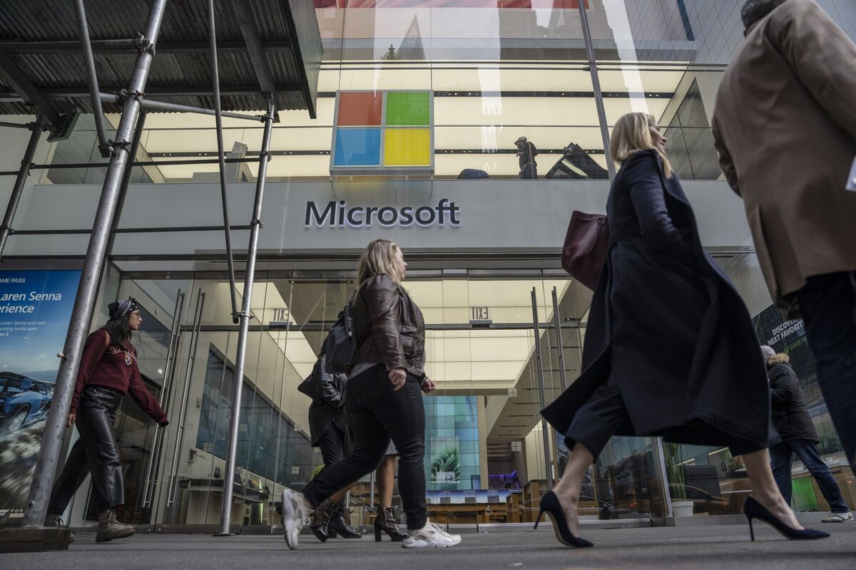 Microsoft Hits $3 Trillion, Cementing Strength of AI Rally