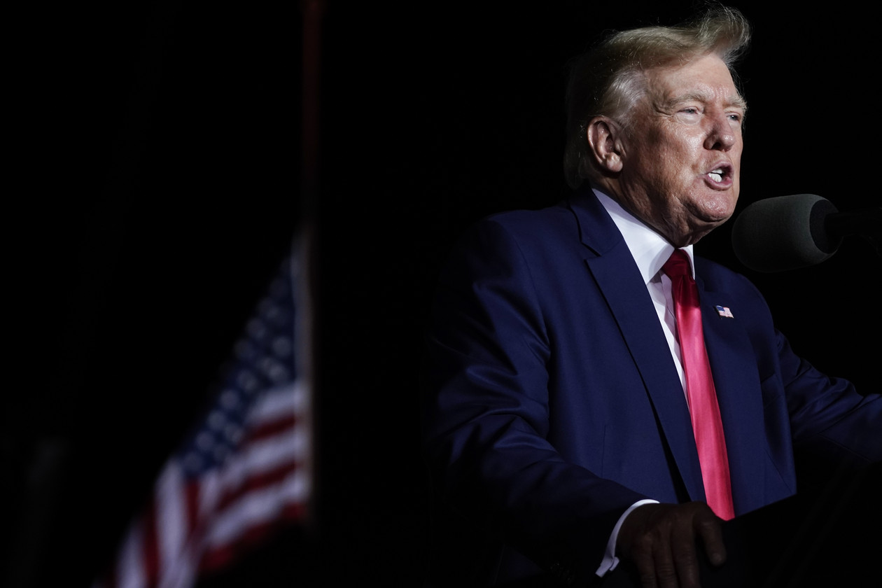 The high court indicated it will review a Colorado Supreme Court decision that concluded Donald Trump is ineligible to run for president. | Morry Gash/AP