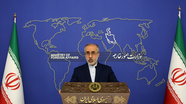Iranian Foreign Ministry spokesman Nasser Kanaani holds a press conference in Tehran, on December 5, 2022. ©  Fatemeh Bahrami / Anadolu Agency / Getty Images