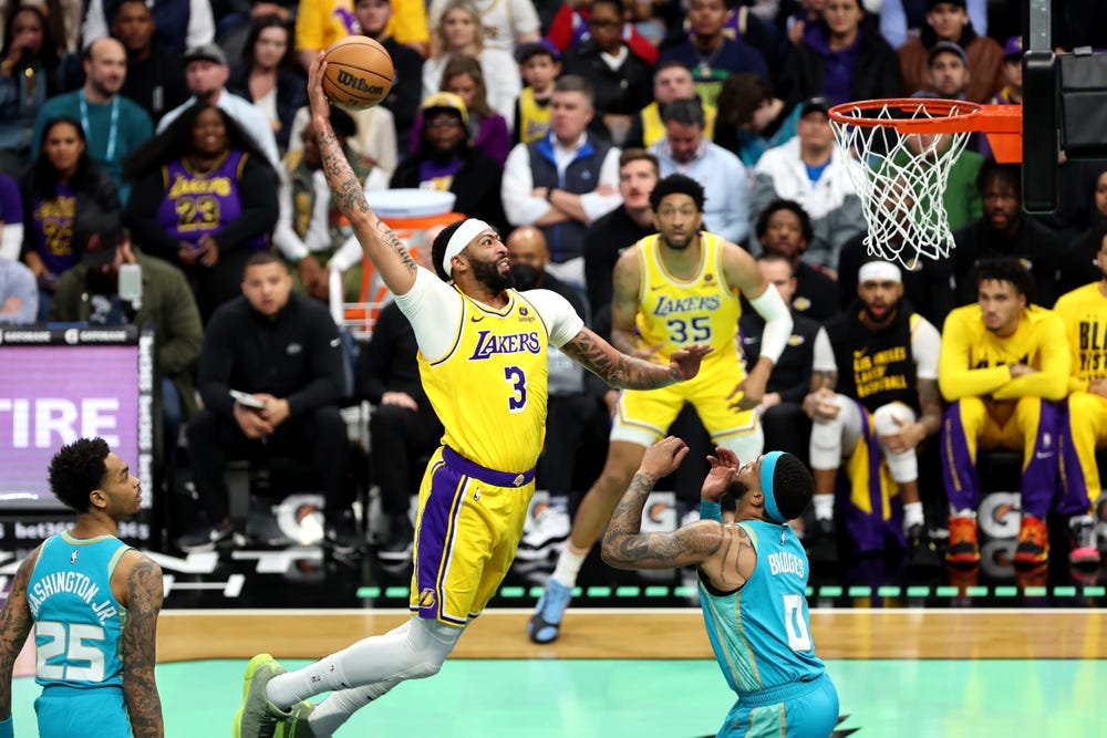 A new sports streaming platform owned by Disney, Warner Bros. Discovery, and Fox could completely upend the TV industry. It will offer live programming, like this week's Hornets-Lakers game. David Jensen/Getty Images