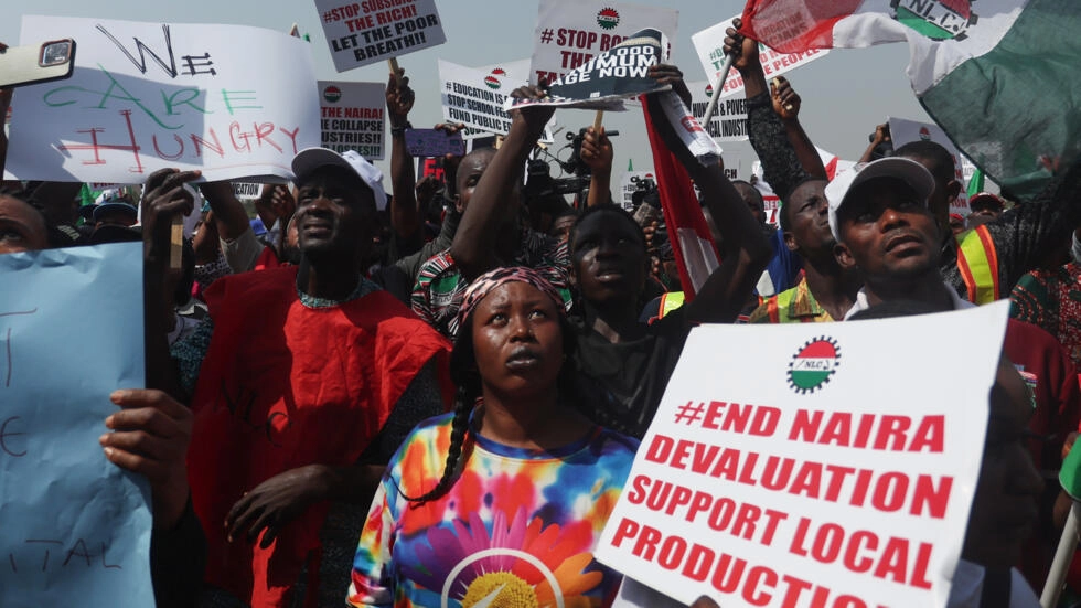 Thousands of Nigerians protest soaring costs
