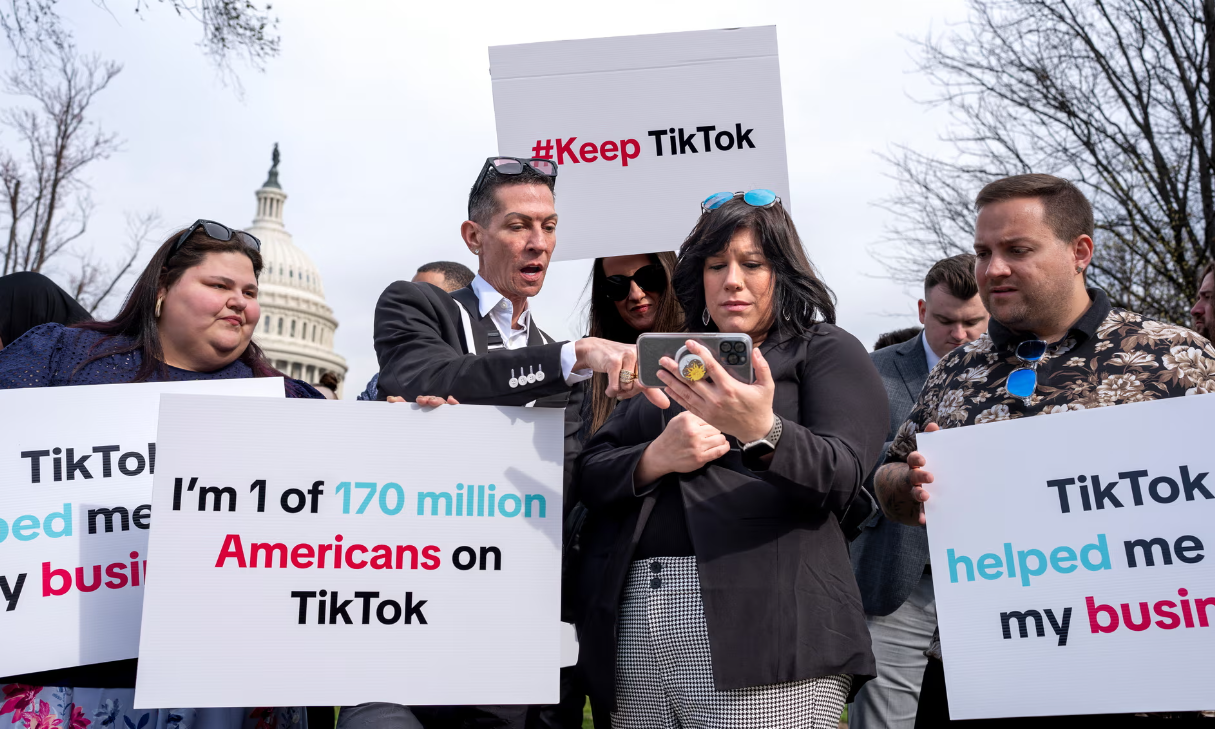 Proponents of TikTok monitor voting at the Capitol in Washington DC on Wednesday. Photograph: J Scott Applewhite/AP
