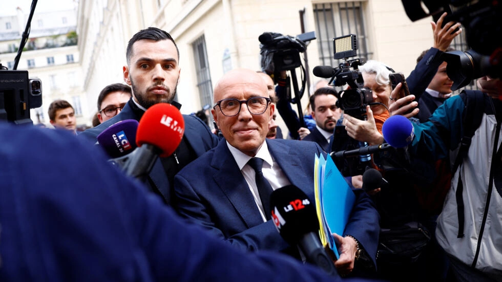 Les Républicains leader Eric Ciotti has triggered a furious row in his conservative party by calling for an electoral alliance with the far-right National Rally of Marine Le Pen. © Sarah Meyssonnier, Reuters