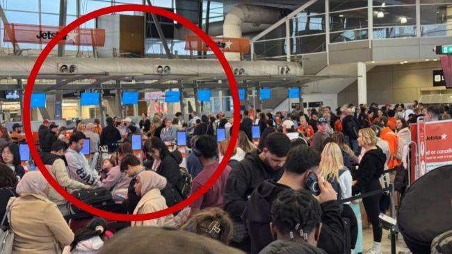 Sydney Airport on Friday during the outage. Picture: Twitter / @mwyres