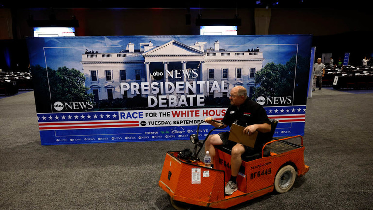 Final preparations for the ABC News Presidential Debate at the Convention Center in Philadelphia, Pennsylvania, September 9, 2024. ©  Photo by Kevin Dietsch/Getty Images