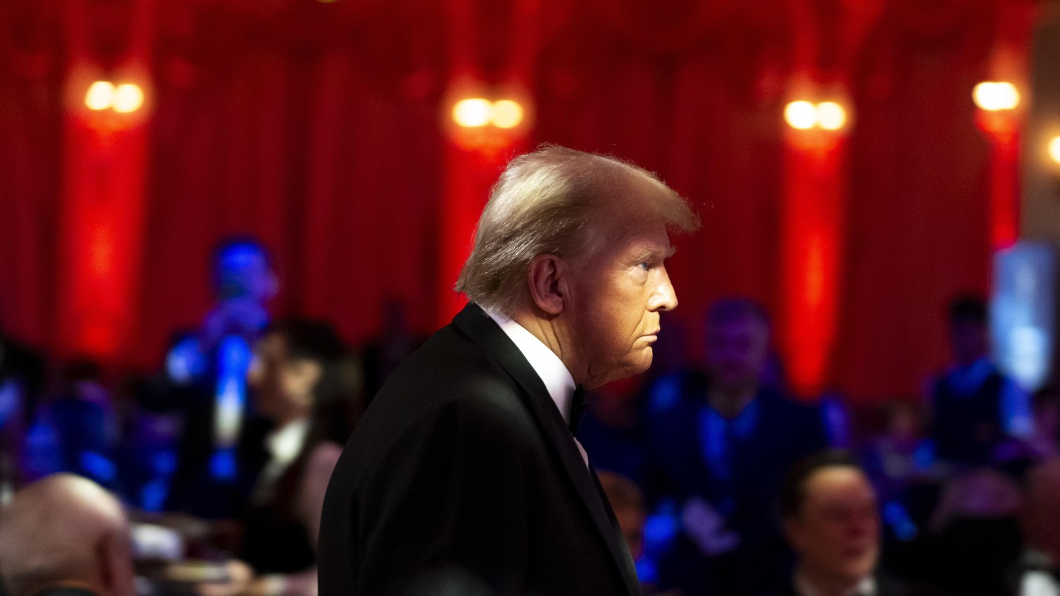 Donald Trump lors d'un gala de l'America First Policy Institute à son domaine de Mar-a-Lago, en Floride, le 14 novembre 2024.  Photo : Associated Press / Alex Brandon