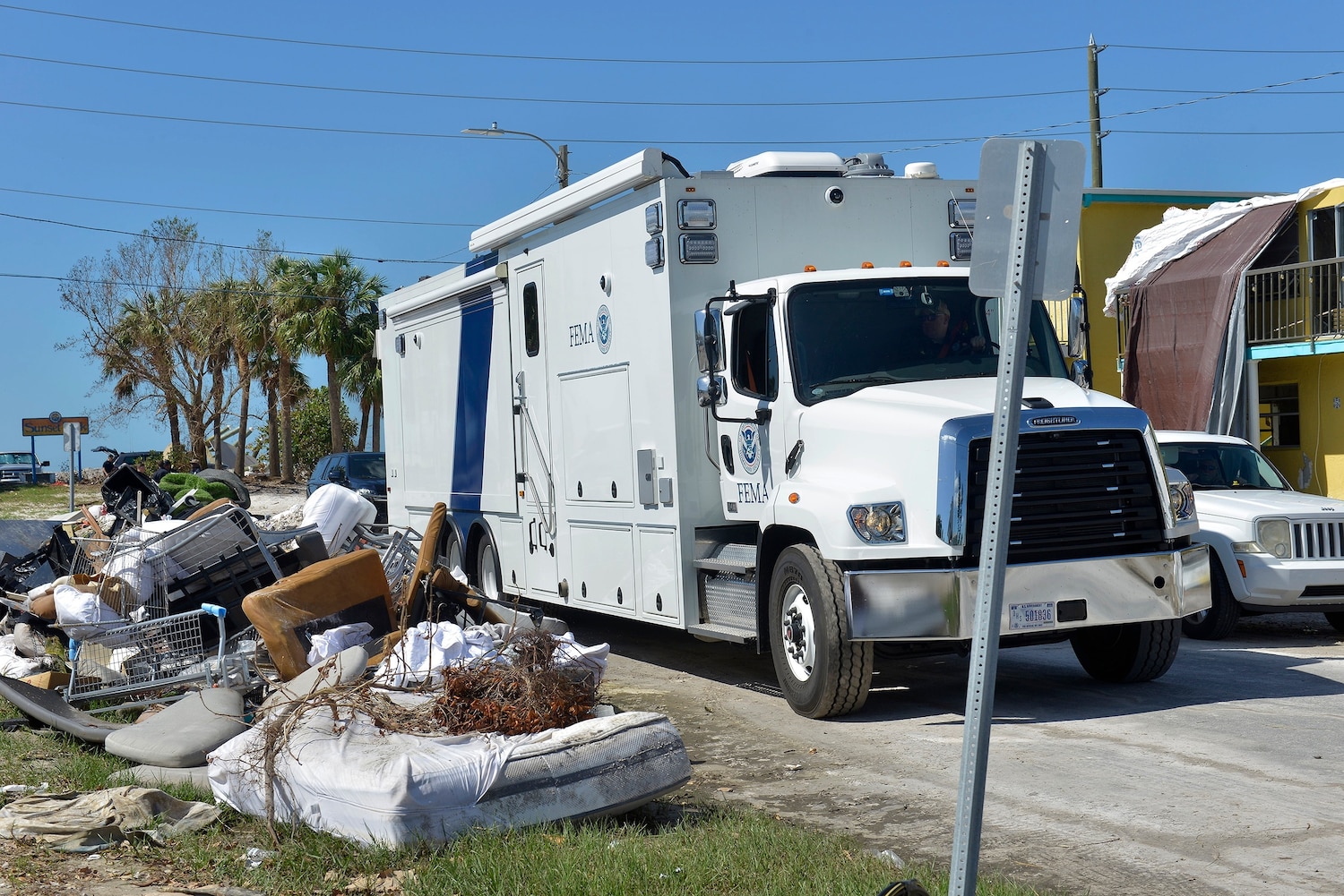 FEMA supervisor fired, under investigation after allegedly advising team to avoid homes with Trump signs