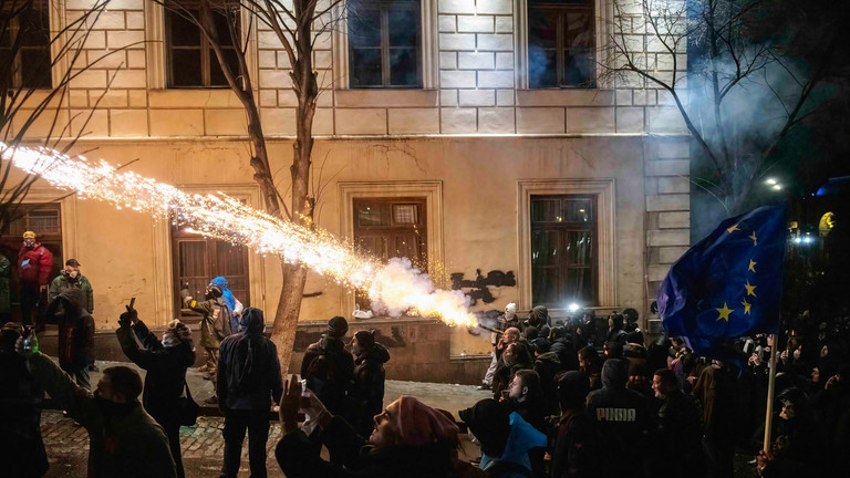 Protesters shoot fireworks at the riot police outside Parliament House in Tbilisi, Georgia © Getty Images / Jay Kogler;  SOPA Images;  LightRocket